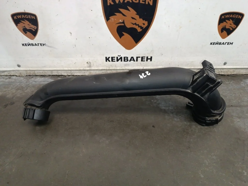 Патрубок воздушного фильтра Volkswagen Golf 2015 7