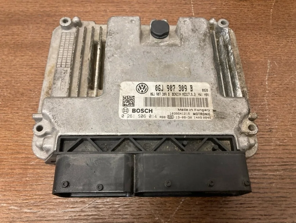 Блок управления двс Volkswagen Passat CC 2013 B6 Рестайлинг