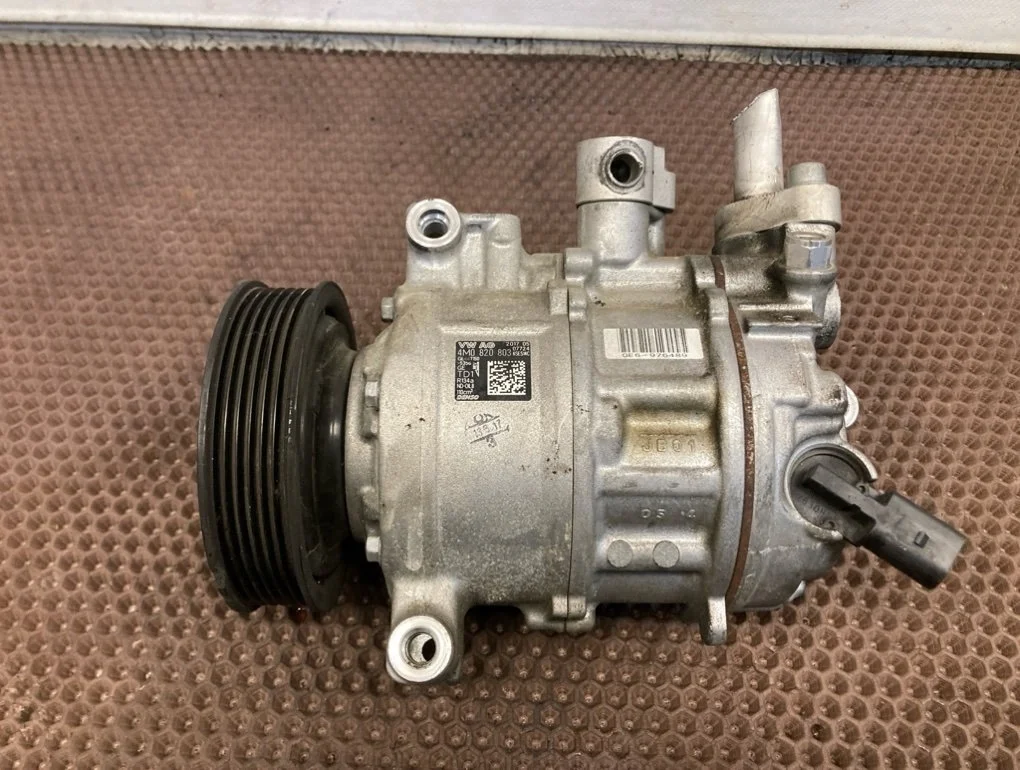 Компрессор кондиционера Audi A4 2017 B9