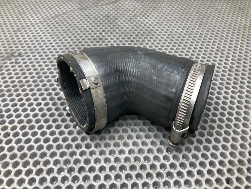 Патрубок интеркулера Volkswagen Tiguan 2009 5N