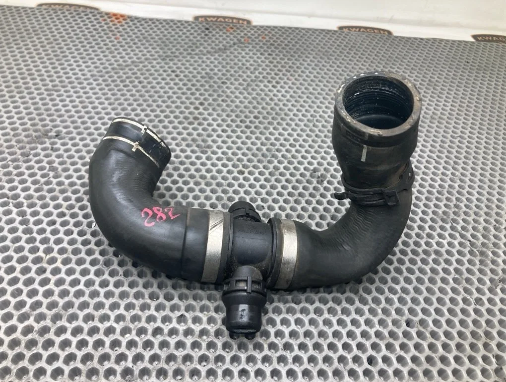 Патрубок системы охлаждения BMW 3-Series 2014 F30