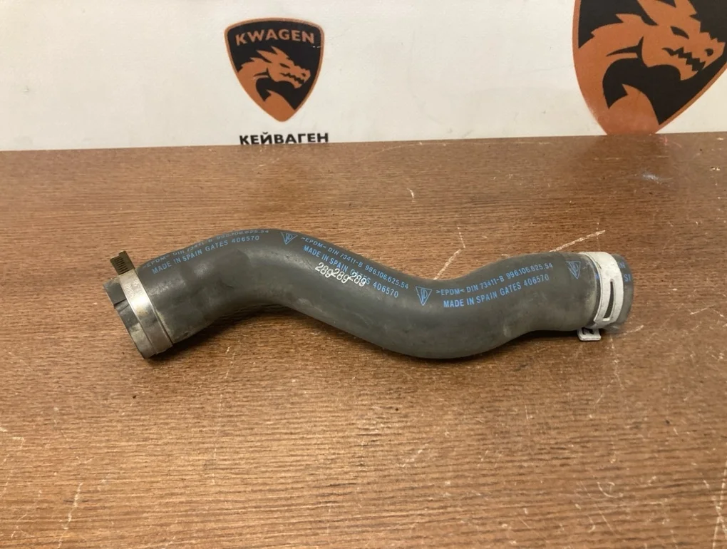 Патрубок системы охлаждения Porsche Boxster 2004 986