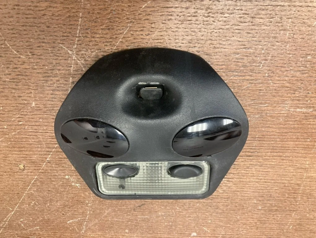 Плафон подсветки салона Porsche Boxster 2004 986