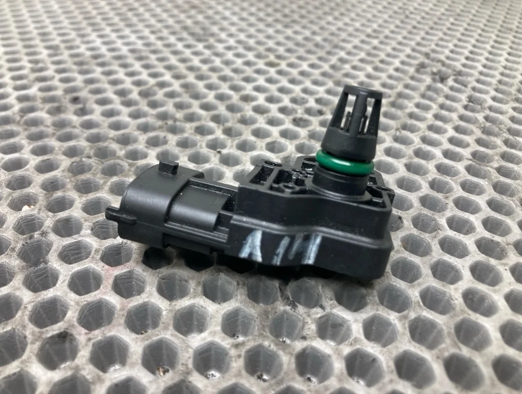 Датчик абсолютного давления Opel Astra 2011 J