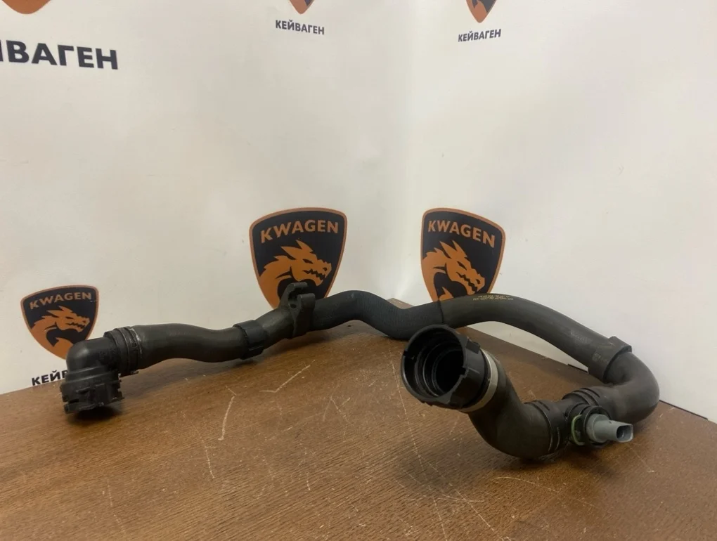 Патрубок системы охлаждения Volkswagen Tiguan 2010 5N