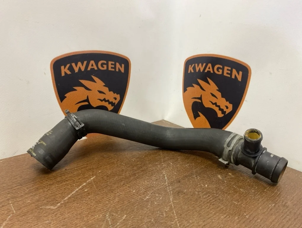 Патрубок системы охлаждения Volkswagen Multivan 2013 T5