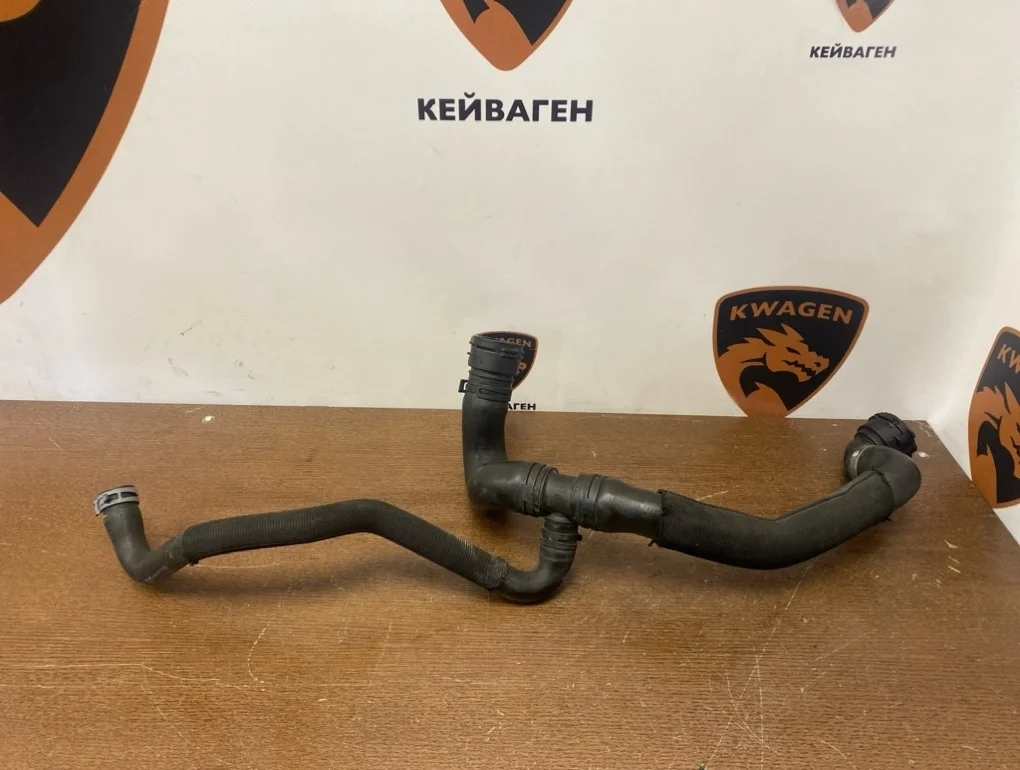 Патрубок системы охлаждения Audi A6 2015 C7