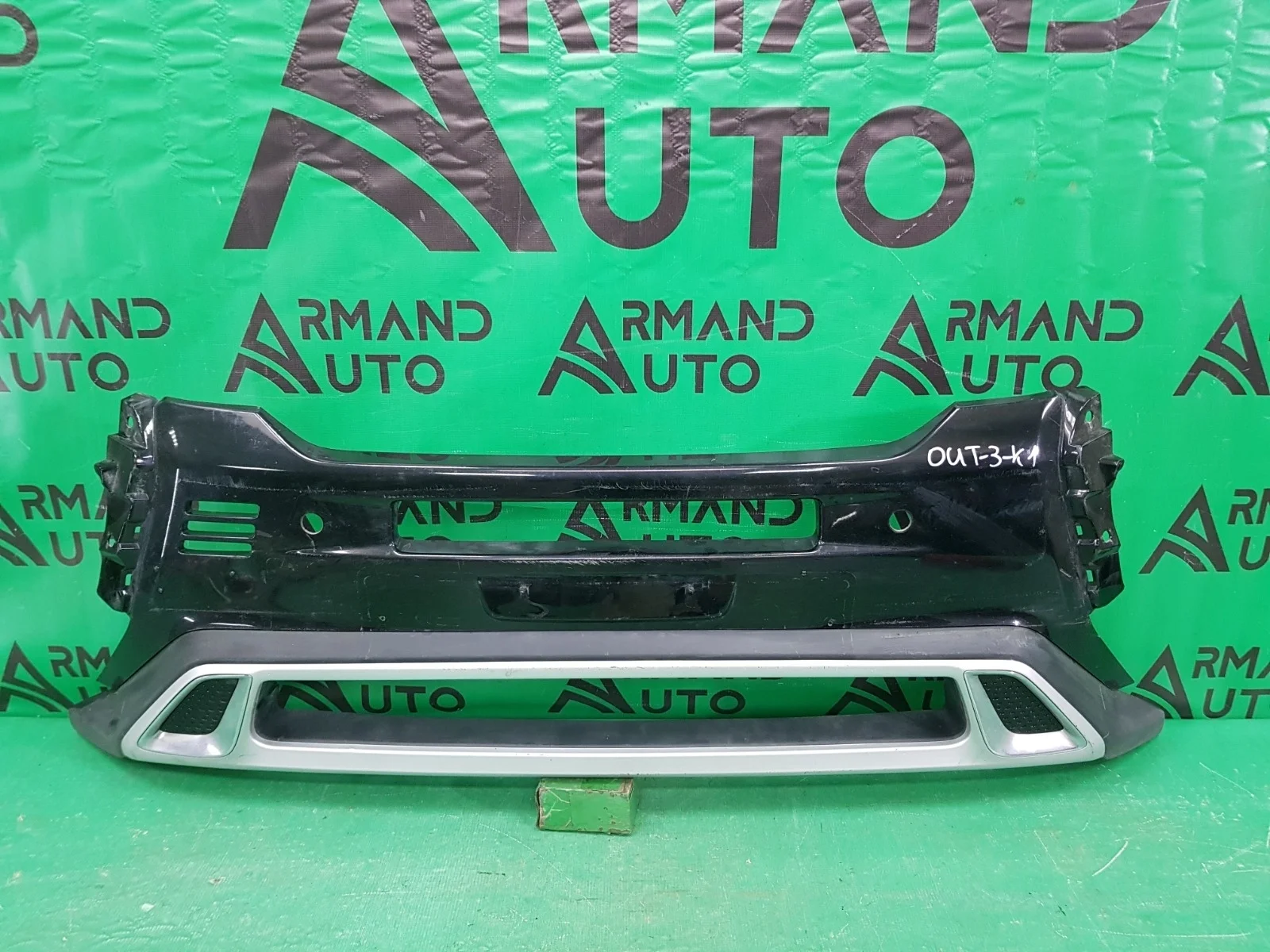 Накладка бампера MITSUBISHI OUTLANDER 2018 3