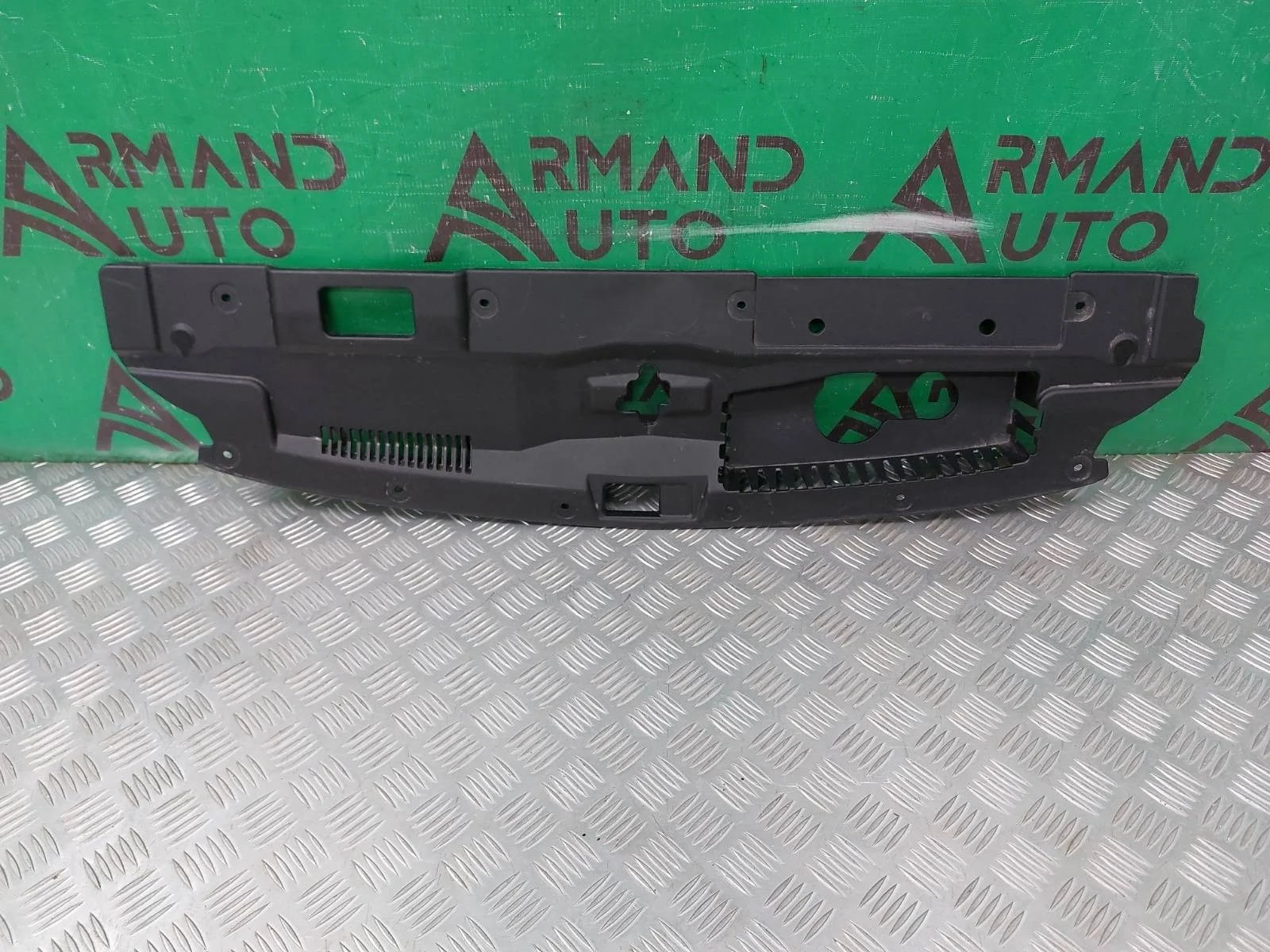 Кожух замка капота Mitsubishi Outlander 2012-нв 3