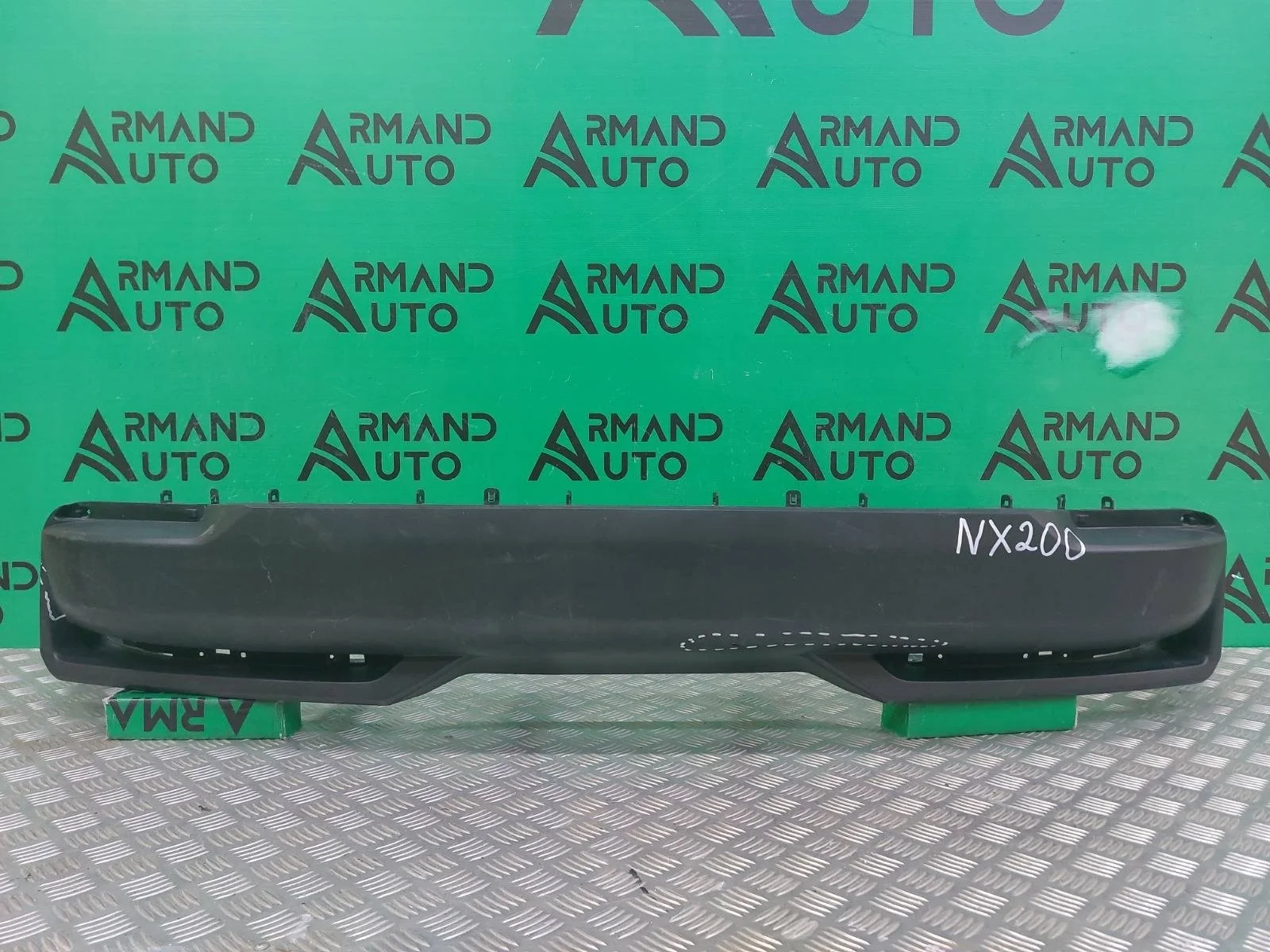 Юбка бампера Lexus NX 2014-2017