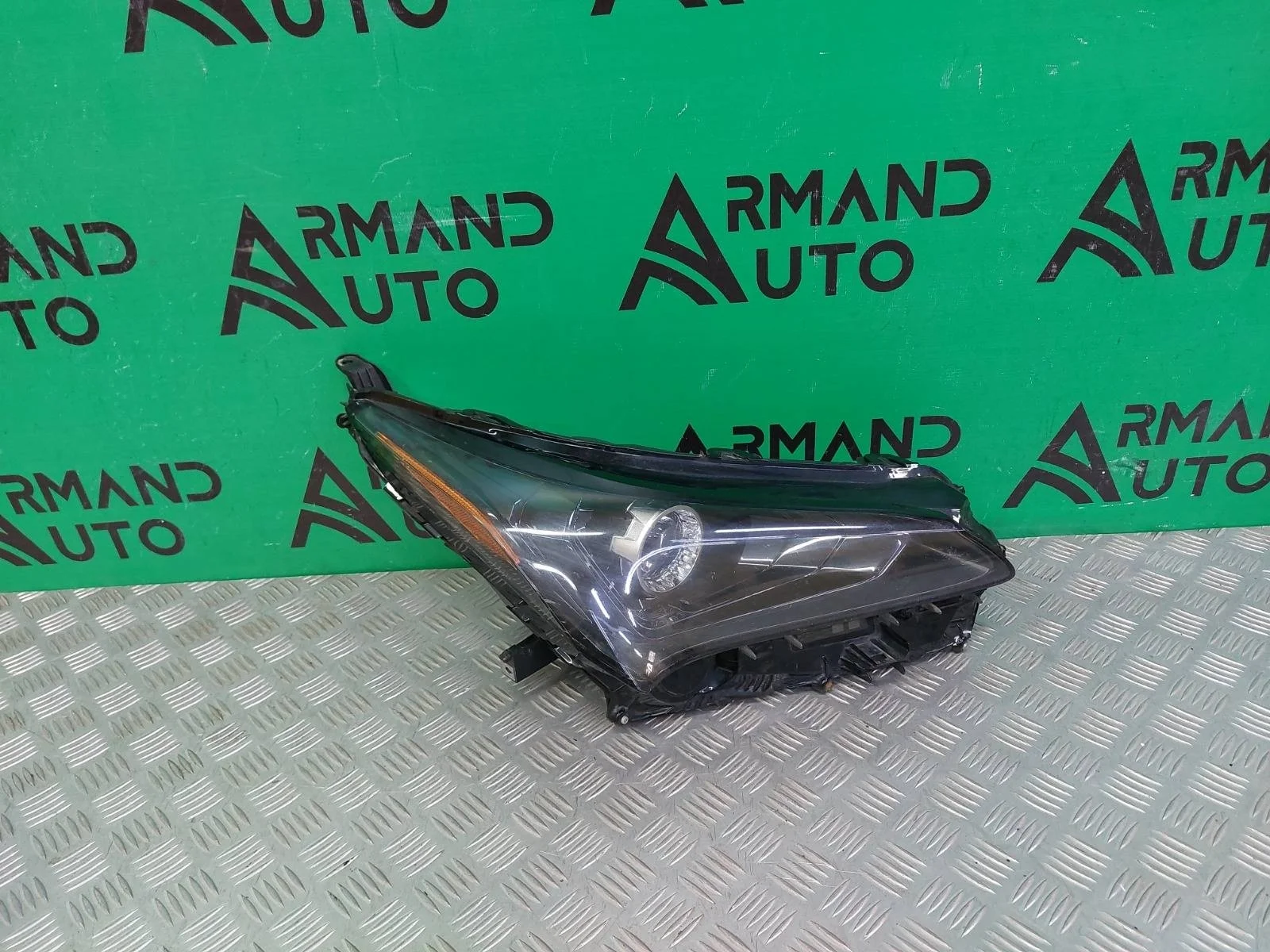 Фара Lexus NX 2017-2021