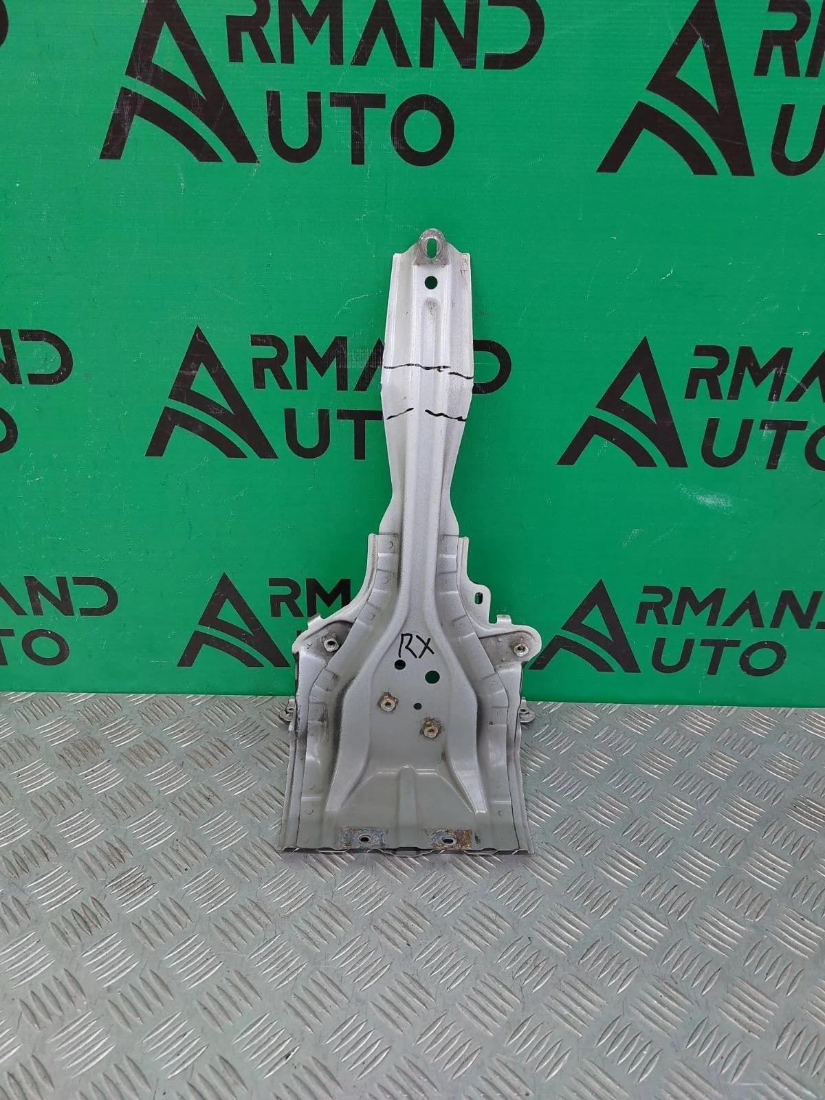 Кронштейн замка капота Lexus NX 2014-2021