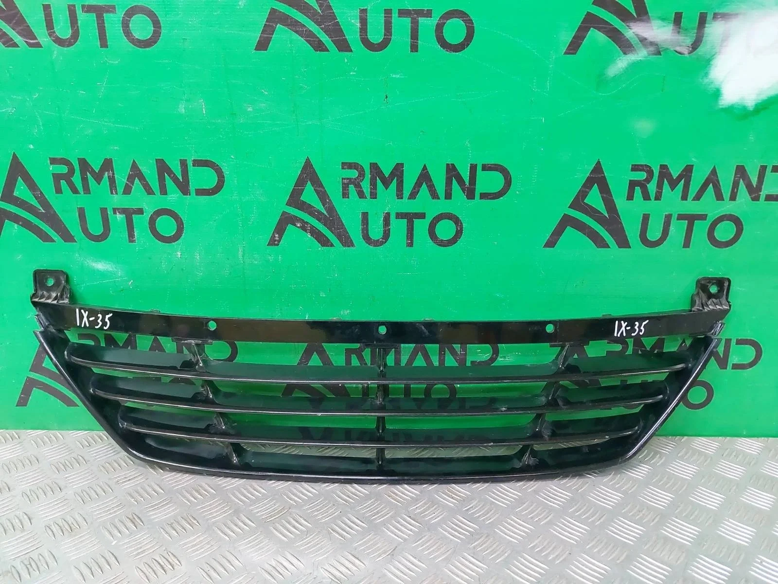 Решетка бампера Hyundai IX35 2010-2015