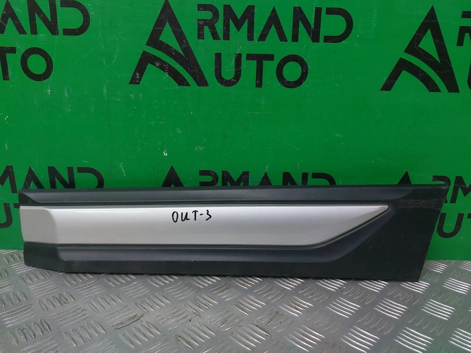 Молдинг двери Mitsubishi Outlander 2015-нв 3