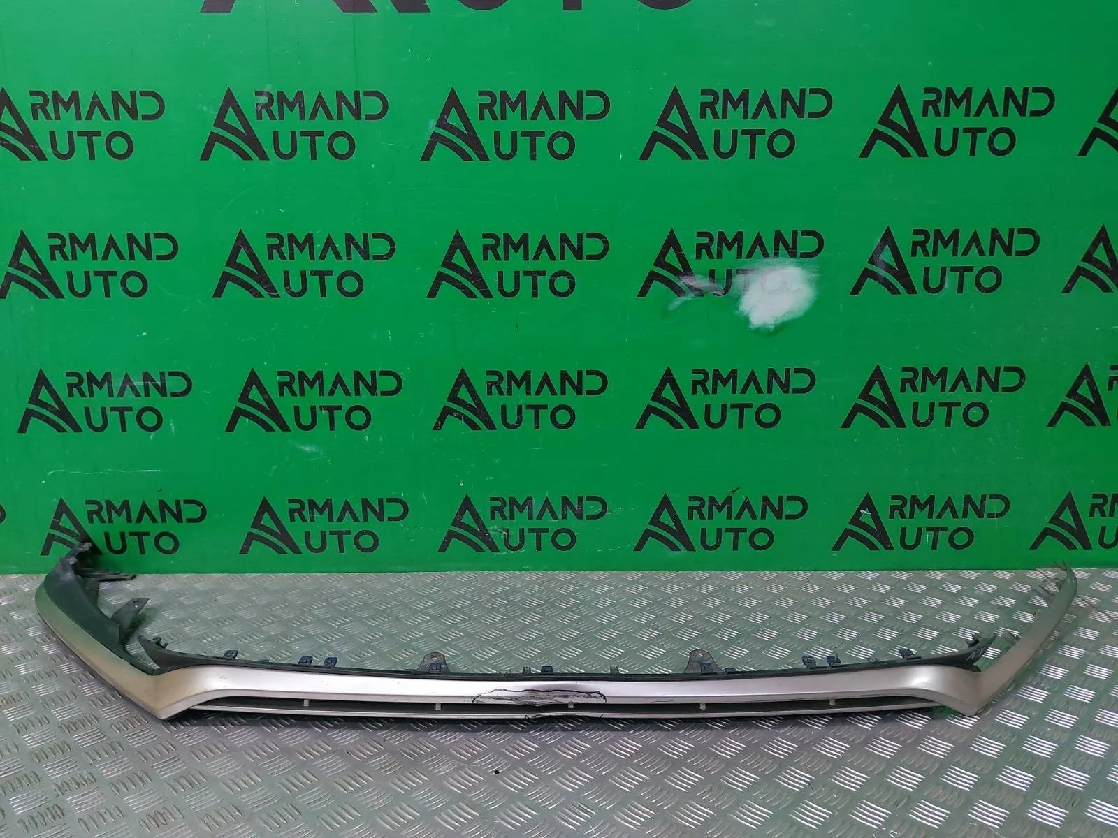 Накладка бампера Lexus NX 2017-2021