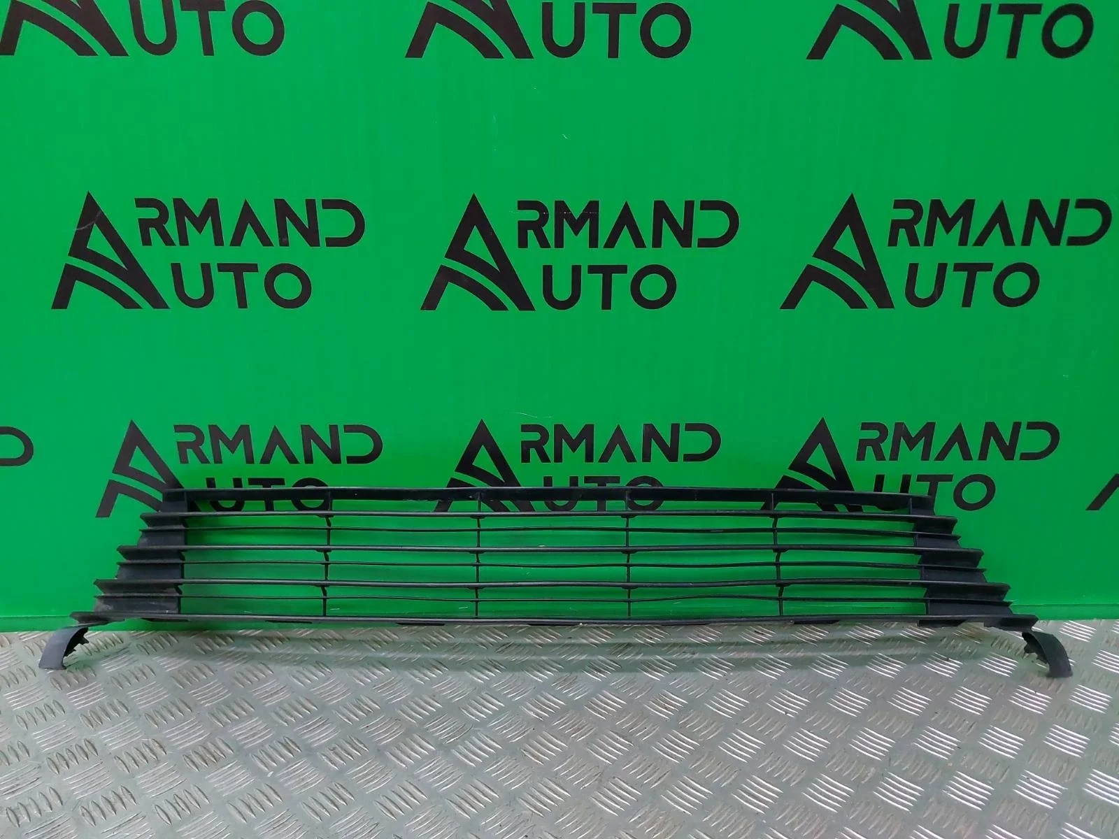 Решетка бампера Toyota Corolla 2015-2019 11 E160 E170 E180