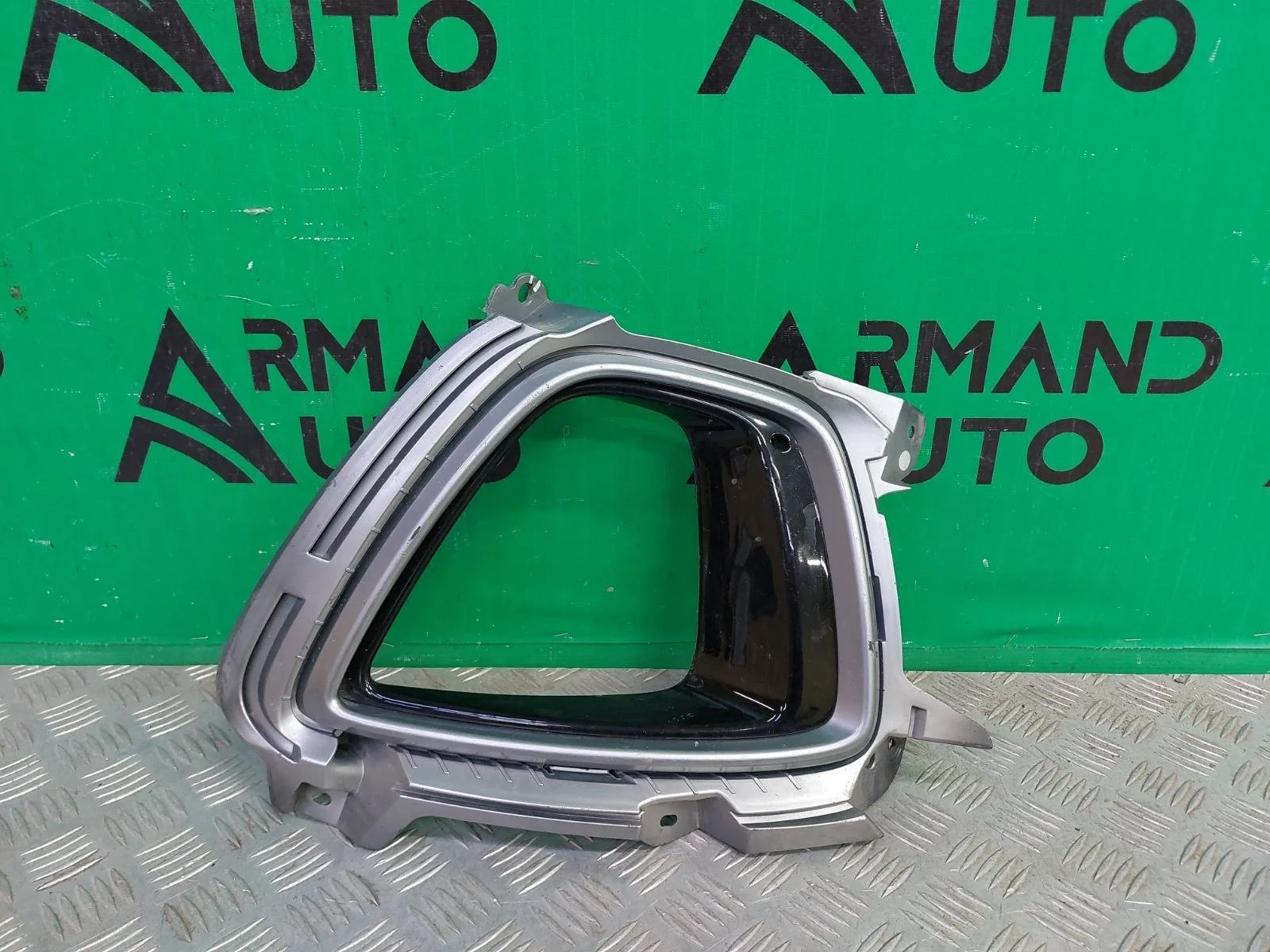 Окантовка птф Kia Sorento 2014-2017 3 Prime UM