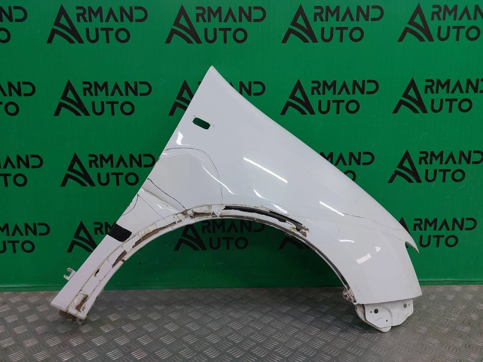 Крыло Renault Logan 2012-2022