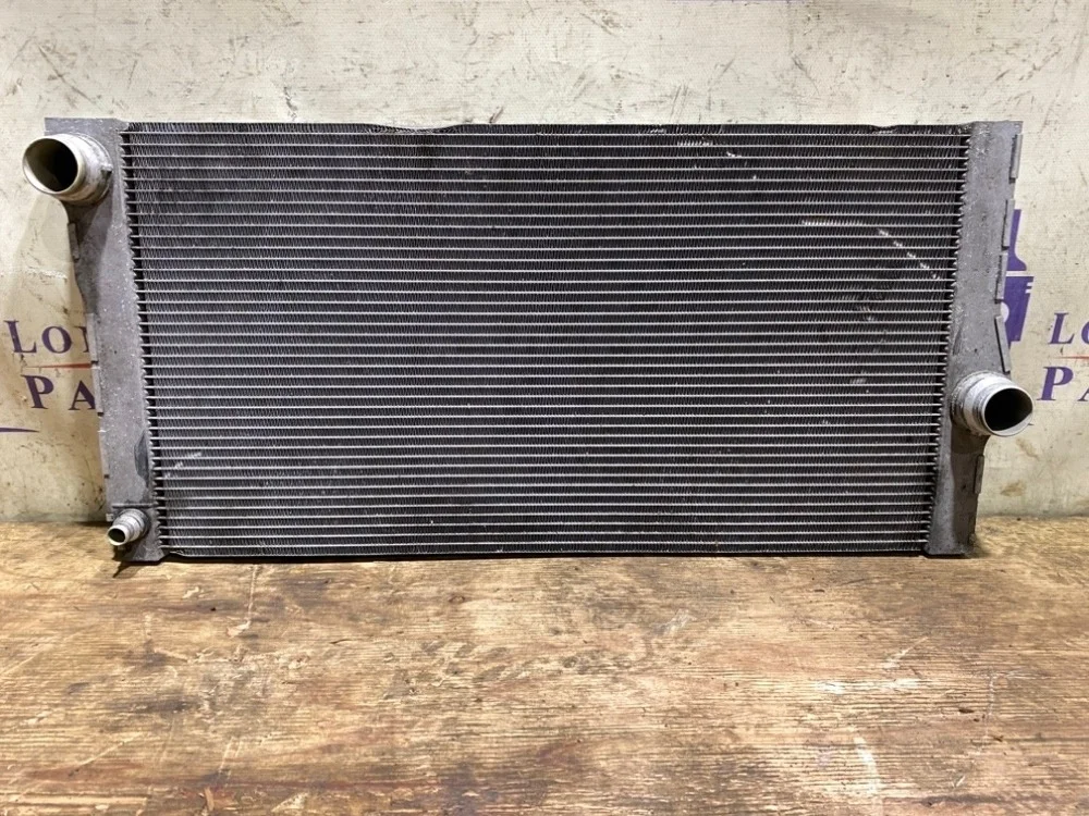 Радиатор охлаждения двигателя BMW 520D F10