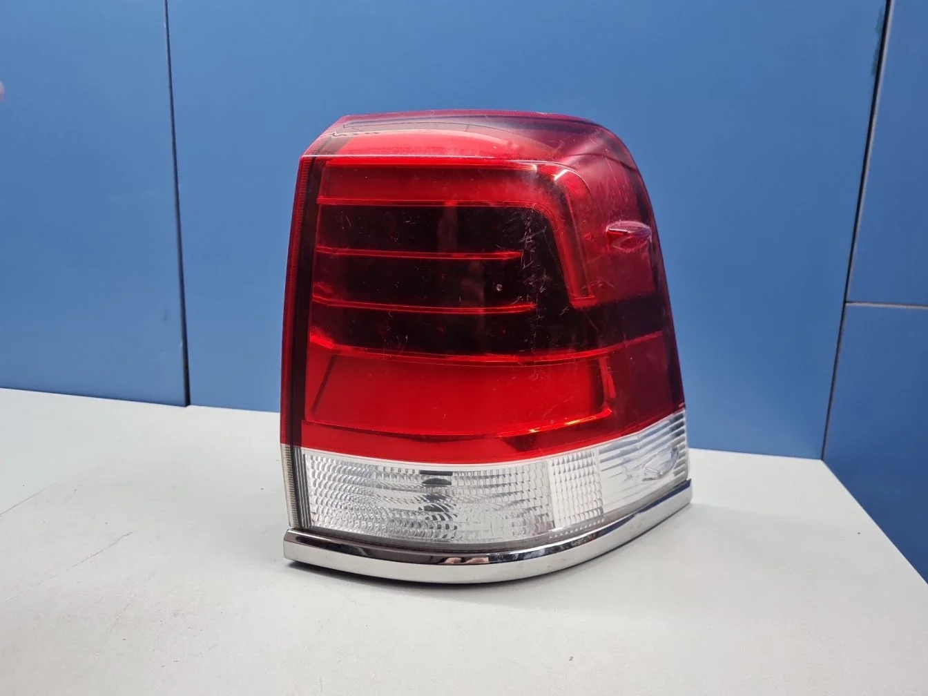 Фонарь на крыло правый для Toyota Land Cruiser 200 2008-