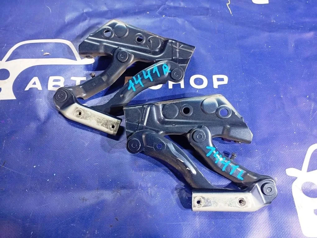 крепление капота MERCEDES-BENZ B-Class W245 - - A1698800328, A1698800428