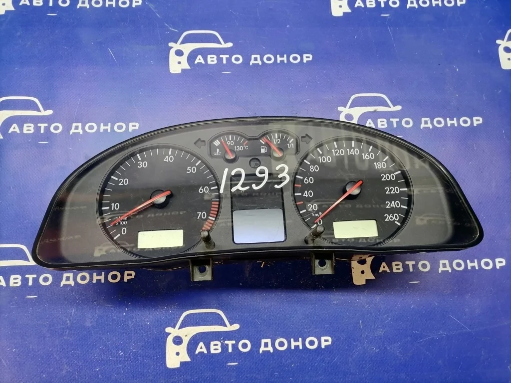 спидометр VOLKSWAGEN PASSAT 3B2 - - 3B0920822