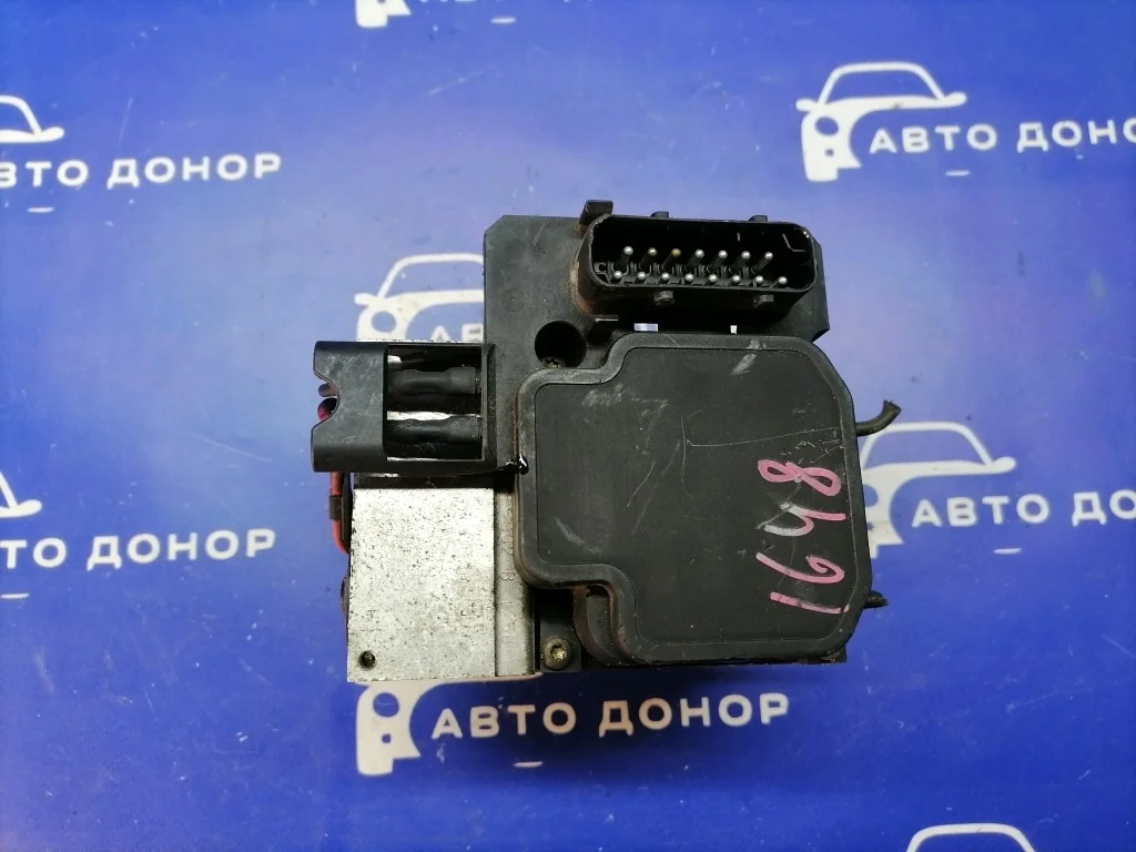 блок abs MERCEDES-BENZ S-Class W220 M112E32 - A0044314712