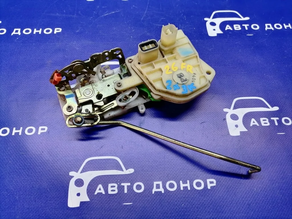замок двери HONDA STREAM RN1 D17A