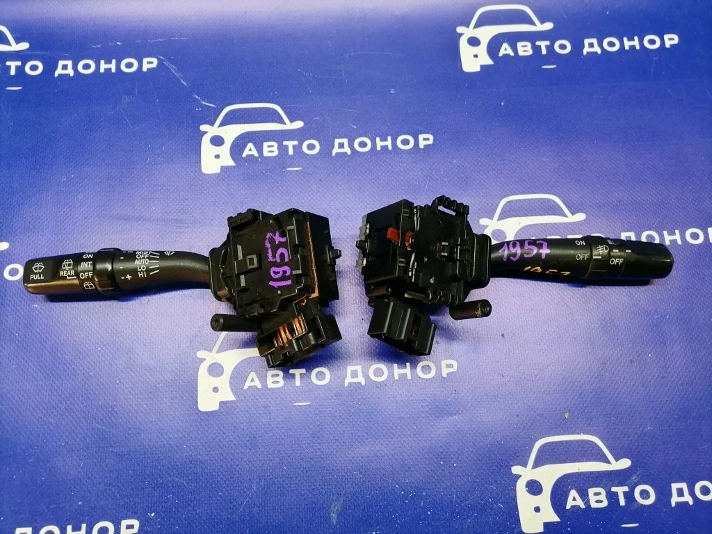блок подрулевых переключателей TOYOTA AVENSIS AZT250 -
