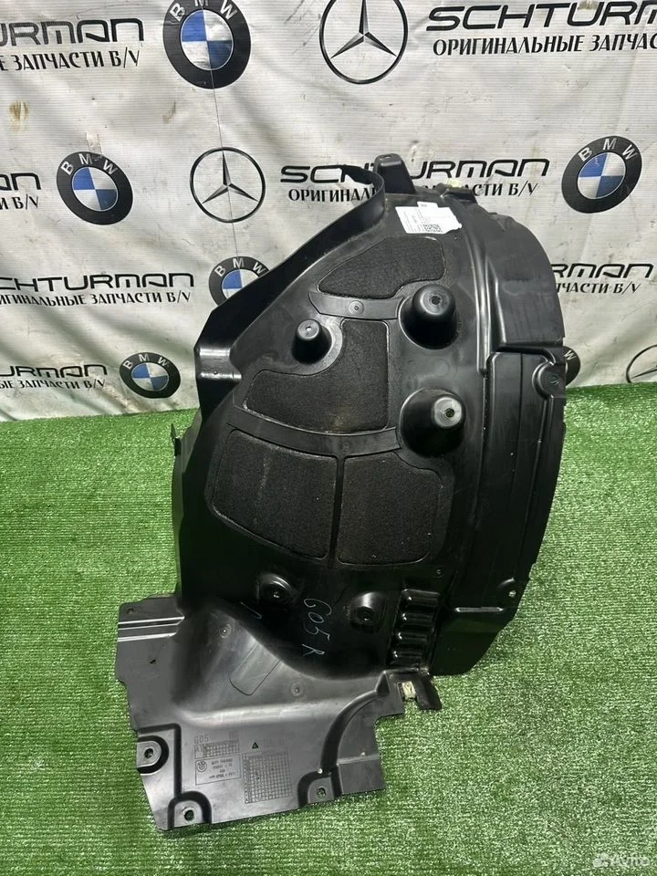 Подкрылок перед правый bmw x5 g05 51717424908 нов