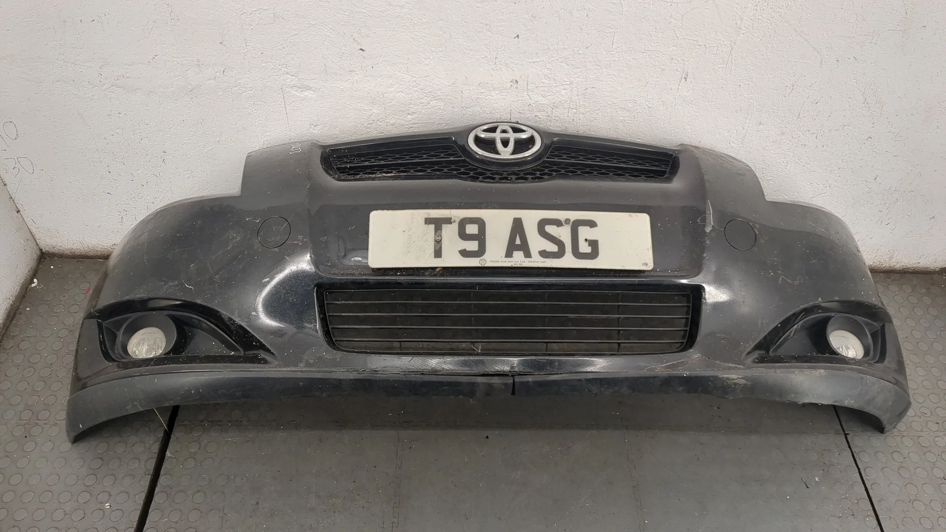 Бампер Toyota Auris E15 2006-2012 КПП-робот (РКПП) 1NDTV Дизель 1.4 л Турбо