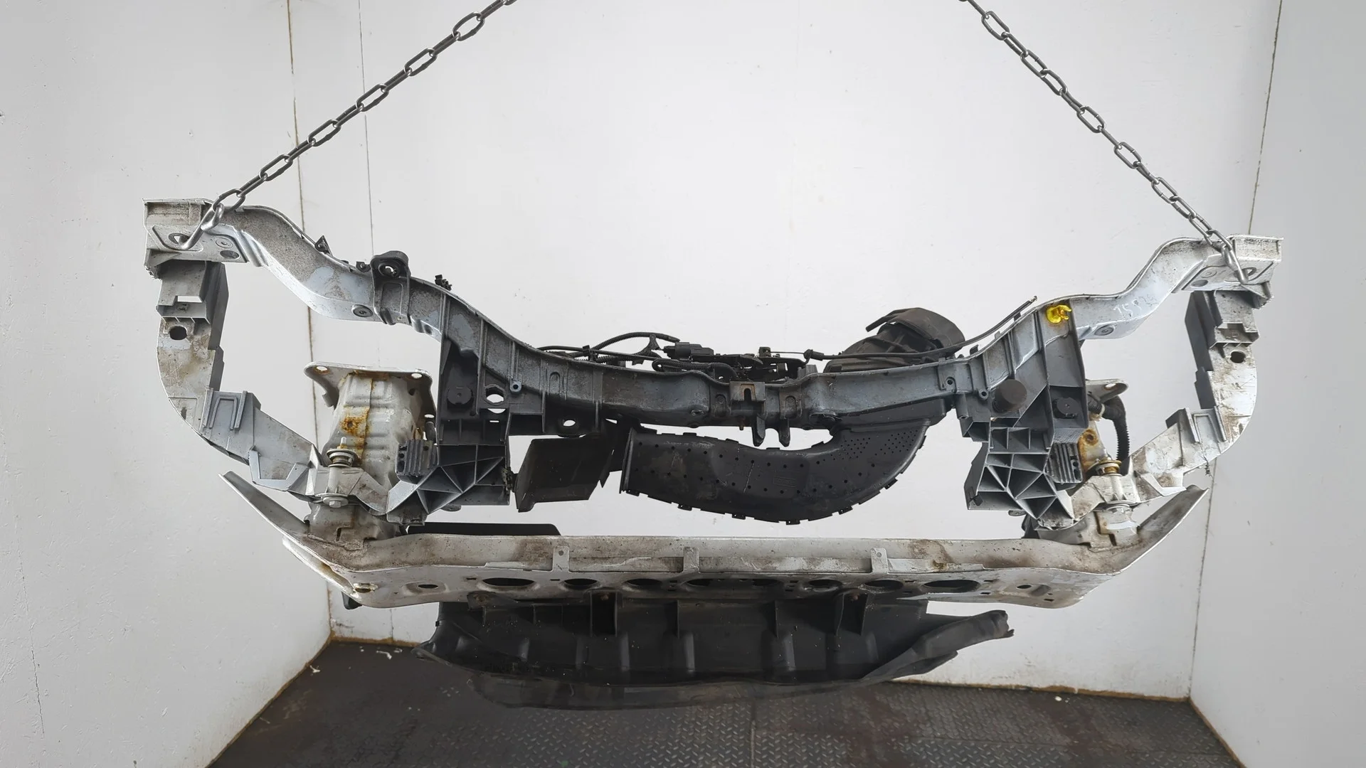 Рамка передняя (телевизор) Ford Focus 3 2014-2019 КПП 6-ст.мех.(МКПП) XXDA, XXDC, XXDD Дизель 1.5 л TDCI