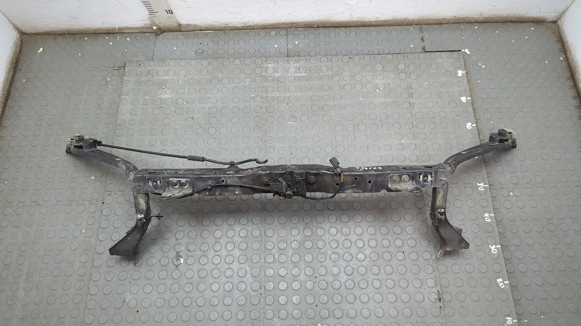 Рамка передняя (телевизор) Chevrolet Aveo (T300) 2011-2015 КПП 5-ст.мех.(МКПП) A13DTE, A13DTR Дизель 1.3 л CDTI