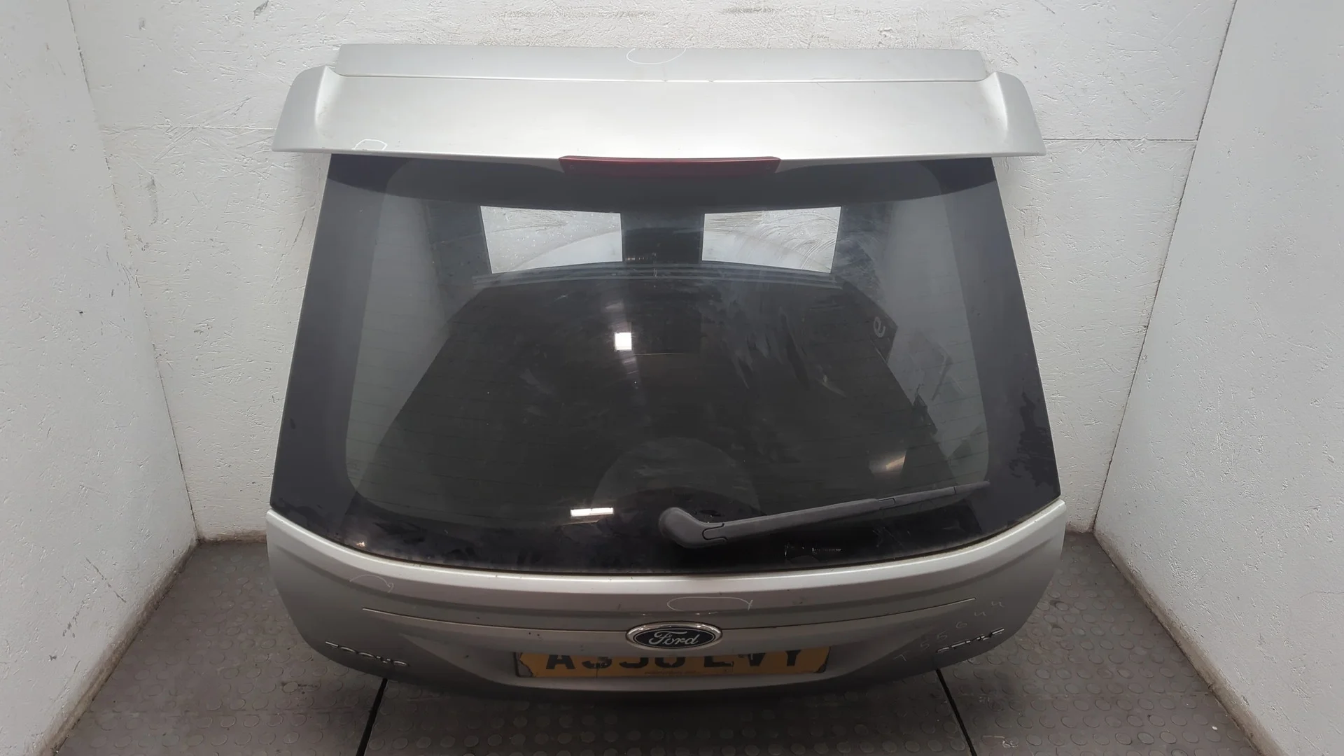 Крышка (дверь) багажника Ford Focus 2 2008-2011 КПП 5-ст.мех.(МКПП) SHDA, SHDC Бензин 1.6 л Инжектор