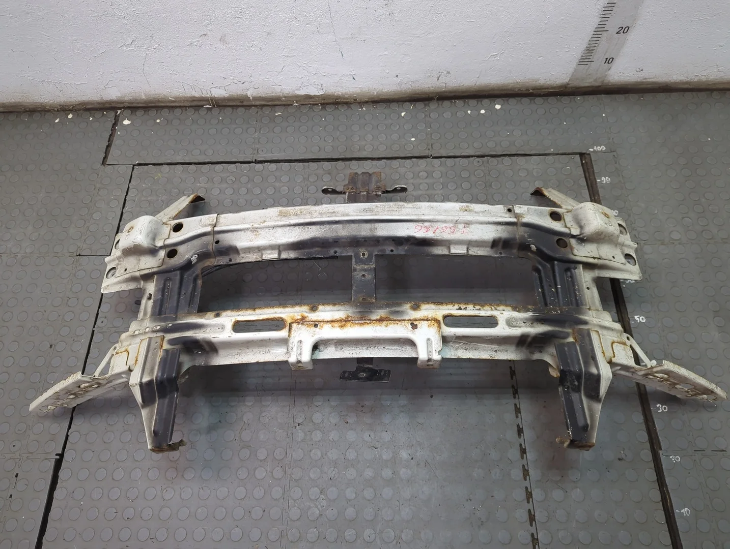 Усилитель бампера Chevrolet Captiva 2011-2016 КПП 6-ст.мех 4х4 (МКПП) Z22D1 Дизель 2.2 л CDI