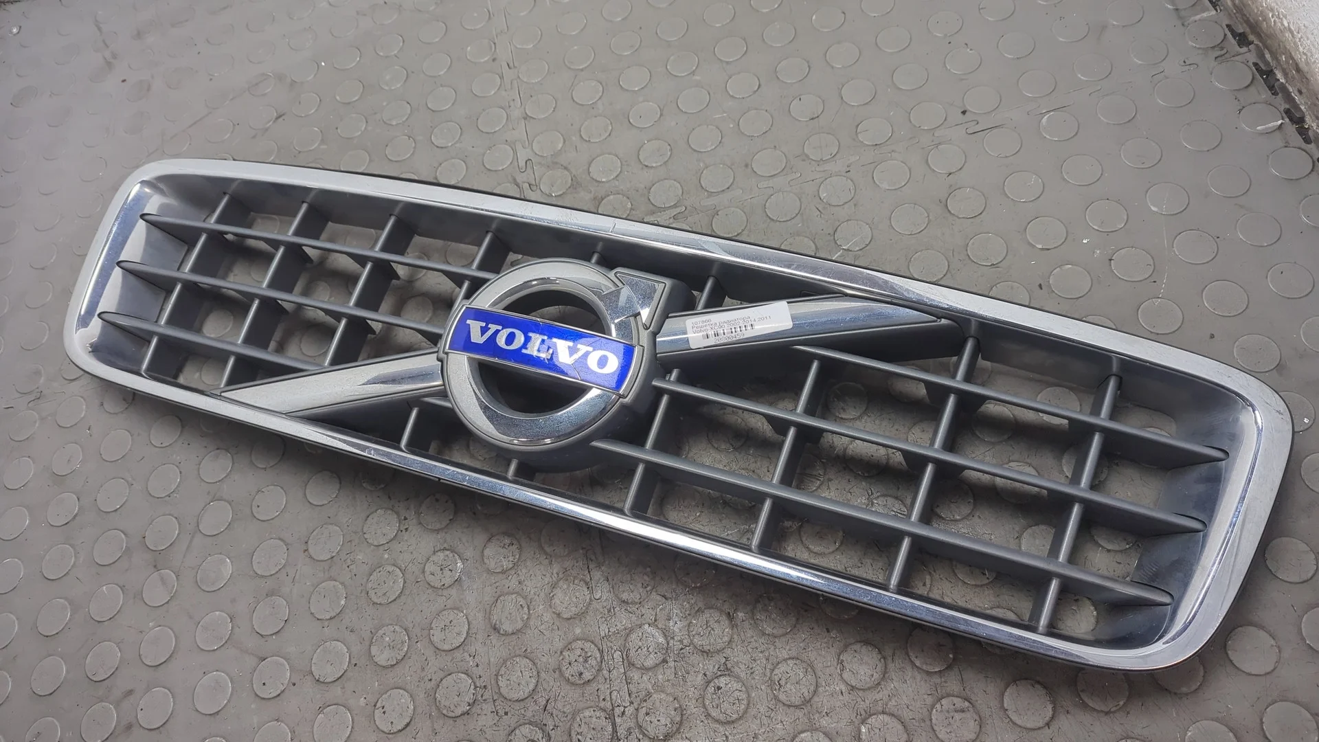 Решетка радиатора Volvo XC90 2002-2014 КПП автомат (АКПП) B6324S Бензин 3.2 л Инжектор