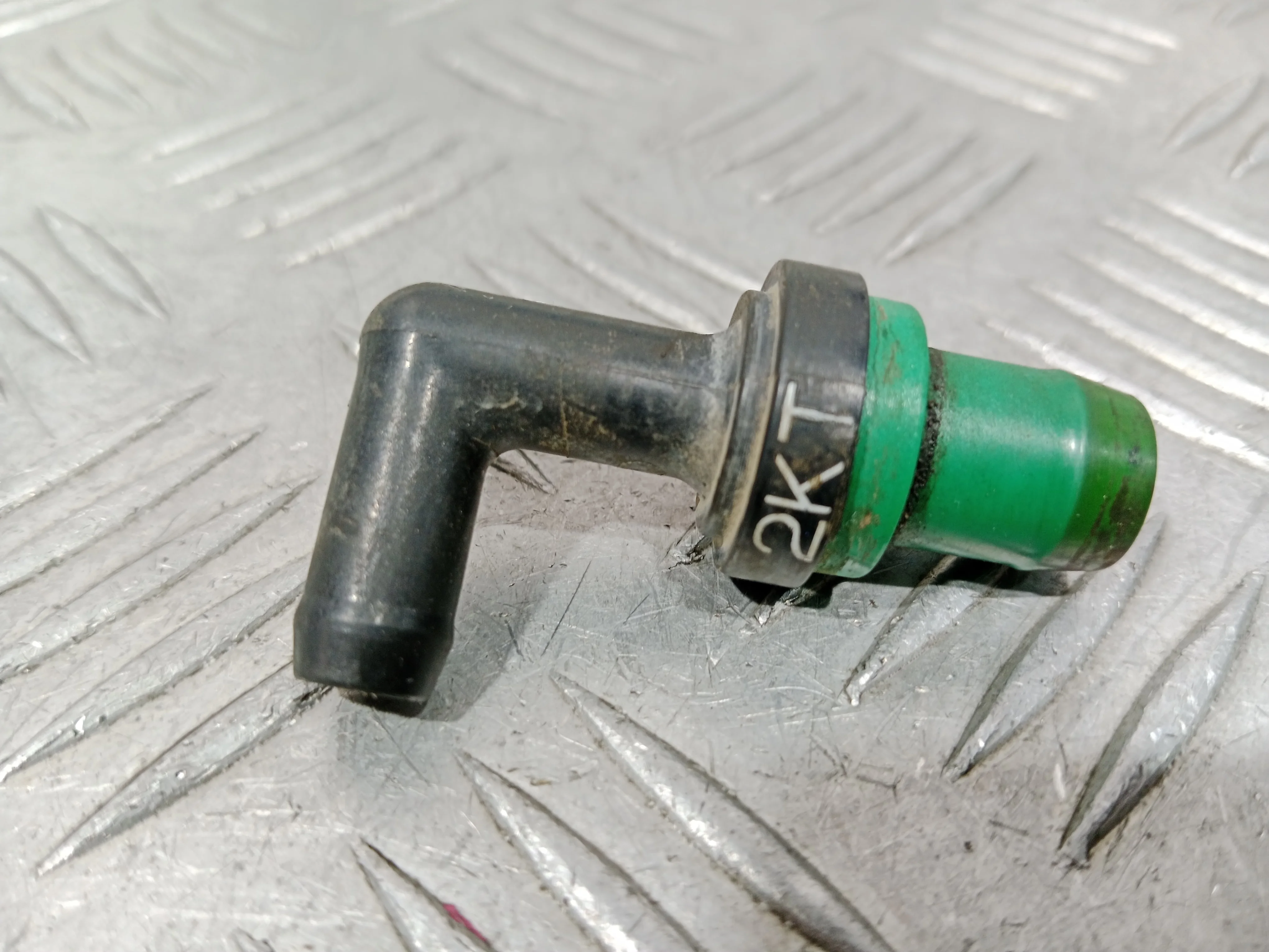 [Б/У] Клапан вентиляции картерных газов Mitsubishi [Код: 00393972]