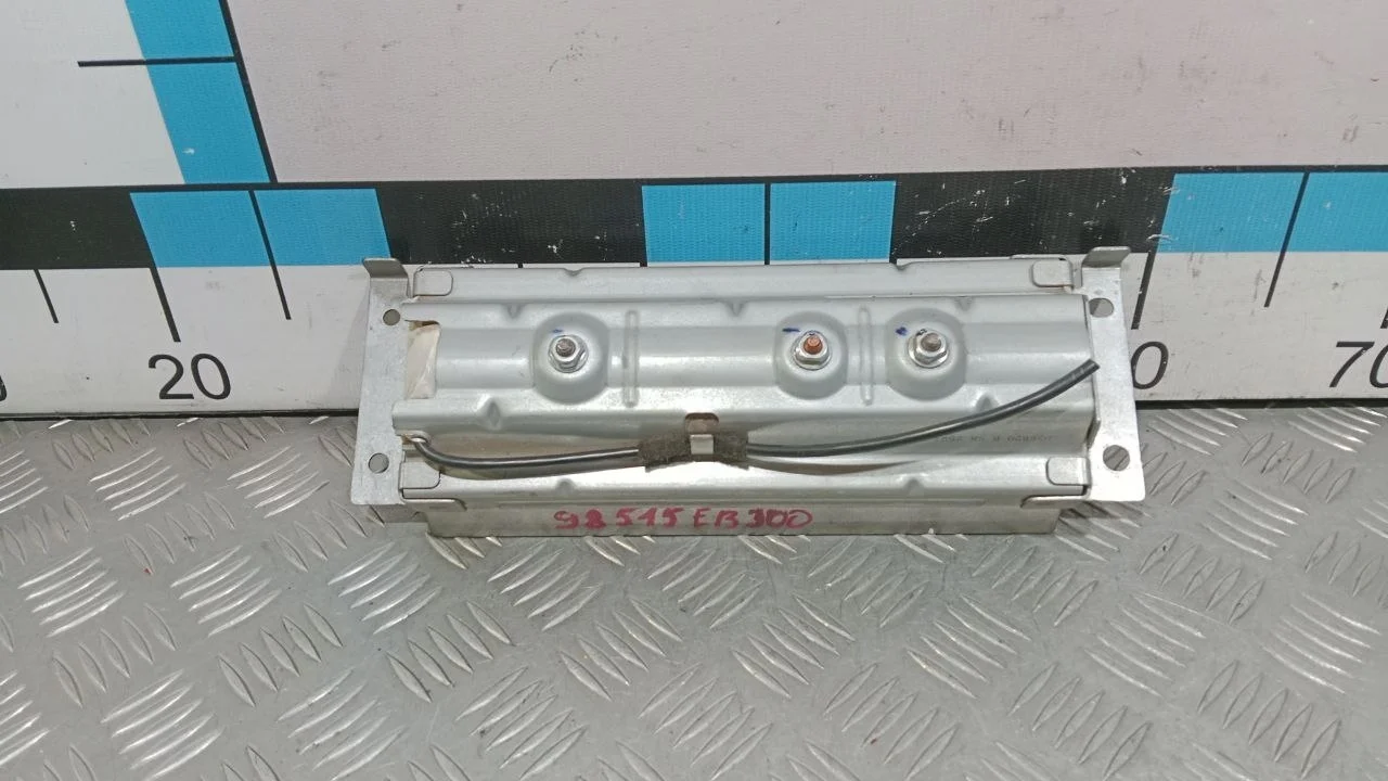 [Б/У] Подушка безопасности в торпедо Nissan Pathfinder - Обрезан разъем подключения [Незначительные дефекты] [Код: 00393473]