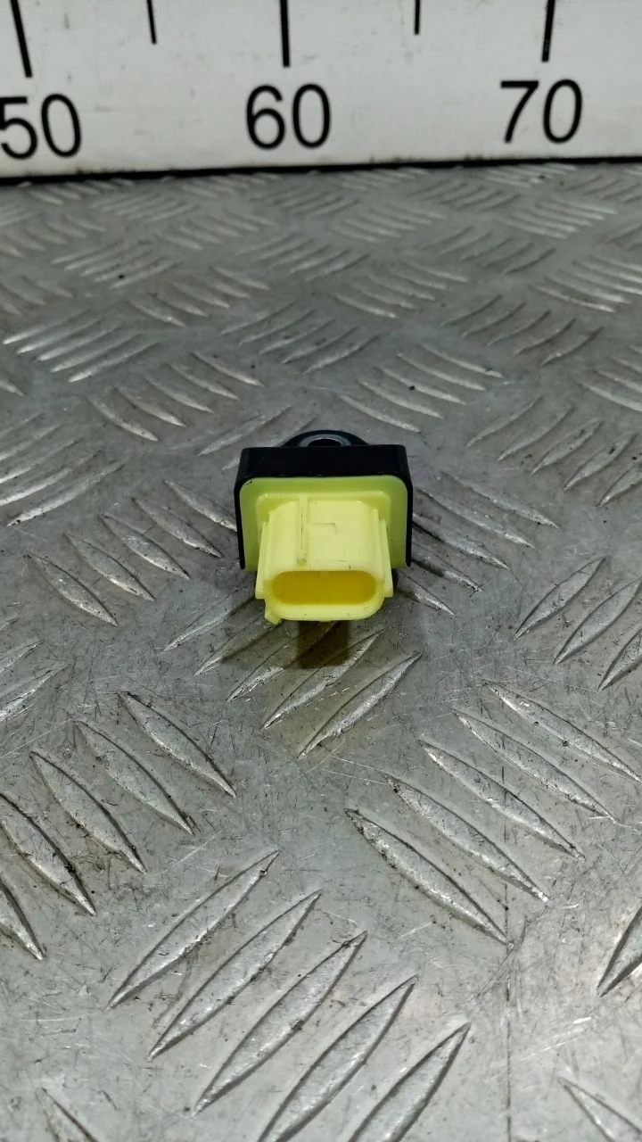 [Б/У] Датчик AIR BAG Toyota RAV 4 2006-2013 [Код: 00376937]