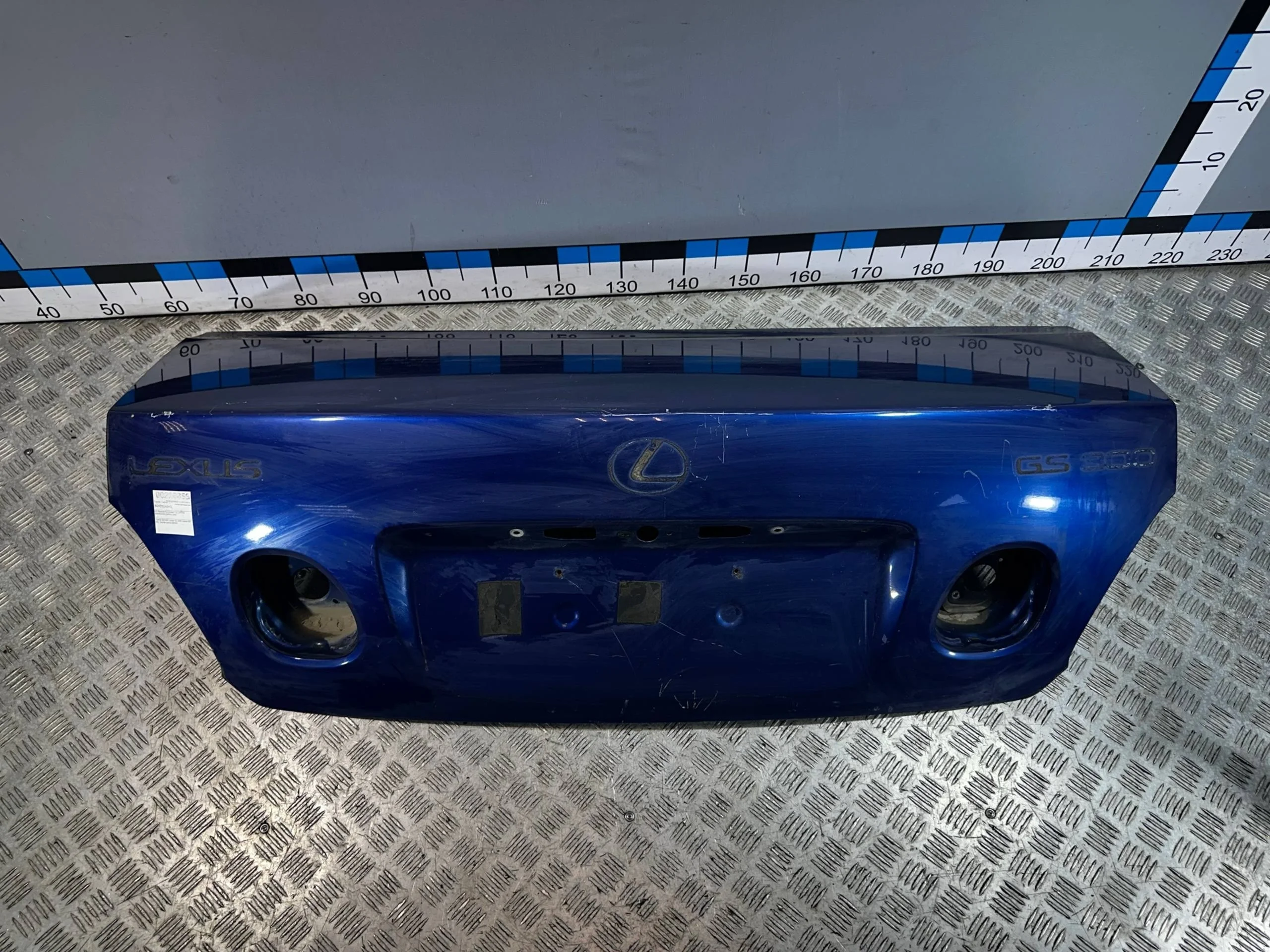 [Б/У] Крышка багажника Lexus GS 300/400/430 [Код: 00316675]