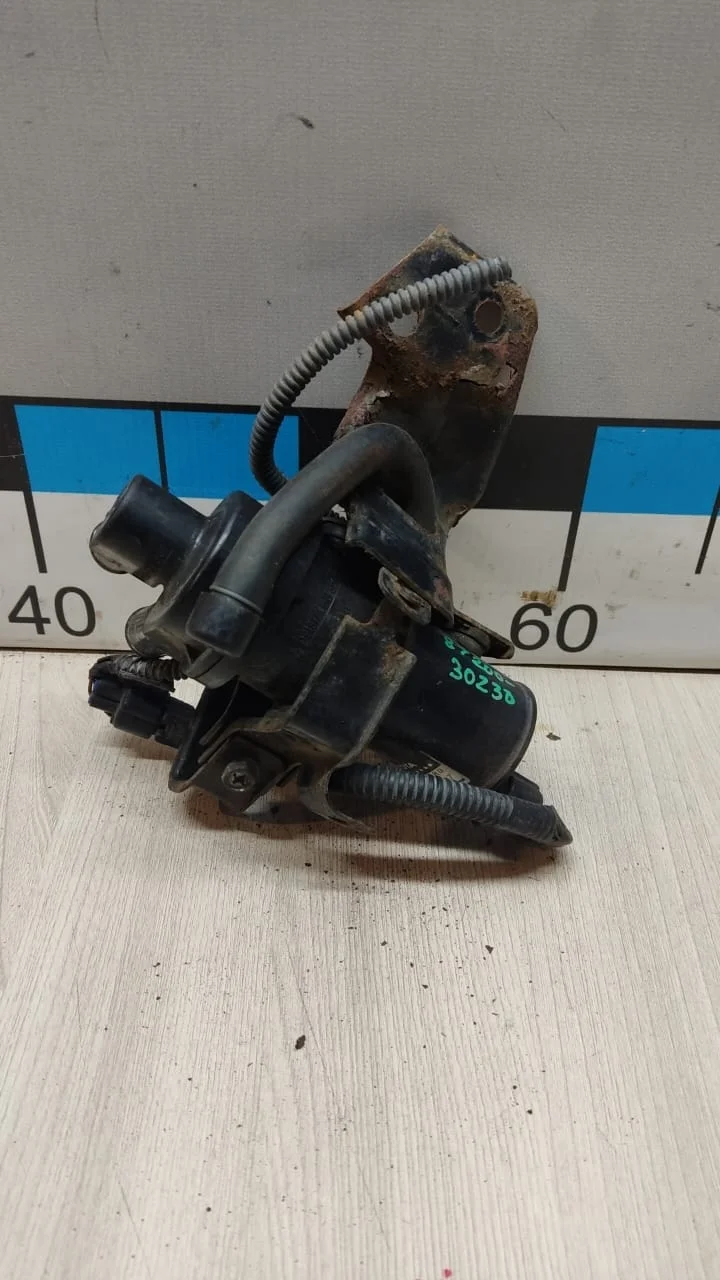 [Б/У] Насос электрический Lexus GS 300/400/430 - дополнительный электрический [Код: 00351206]