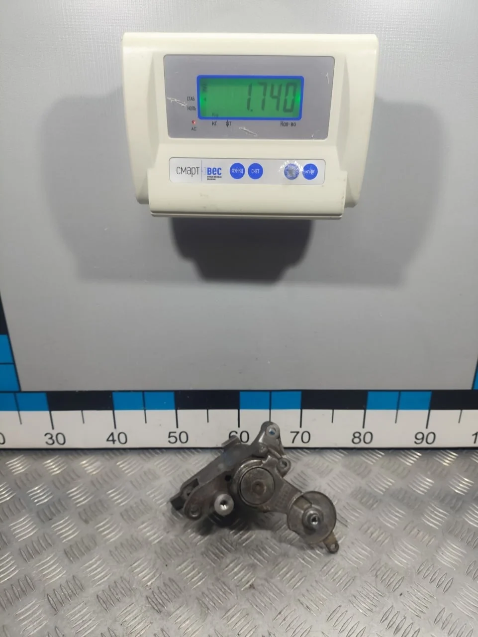 [Б/У] Ролик-натяжитель приводного ремня - Без ролика натяжителя [ХОРОШЕЕ] [Код: 00641514]