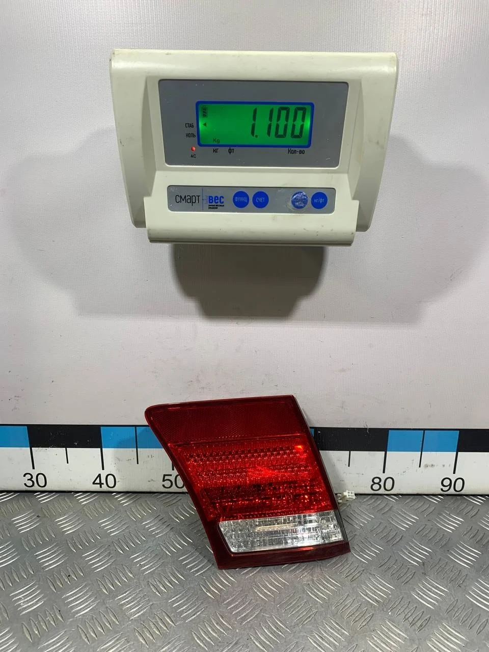 [Б/У] Фонарь задний Lexus LS USF4# 2006-2017 - внутренний левый [Код: 00343735]