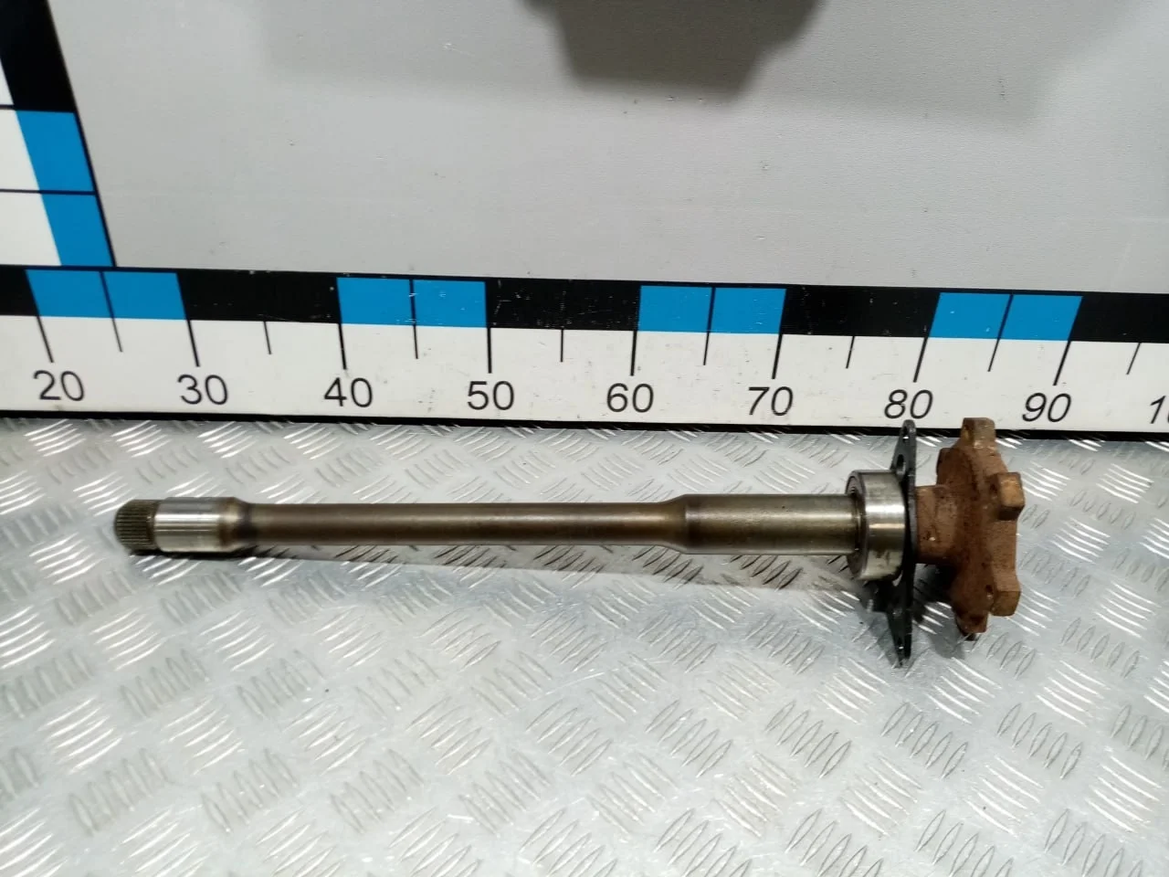 [Б/У] Вал промежуточный левый AUDI [Код: 00684529 ]