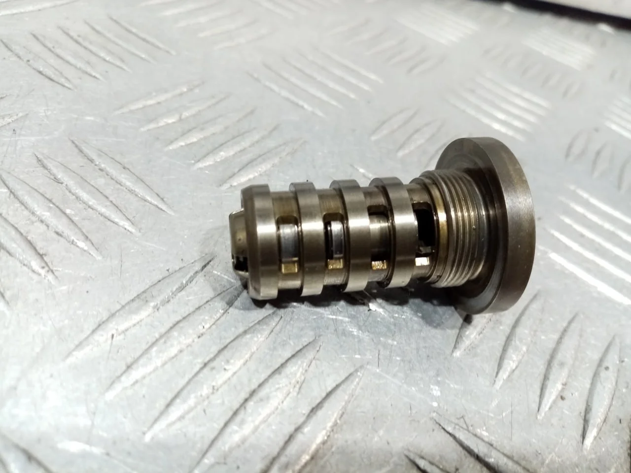 [Б/У] Клапан изменения фаз ГРМ [Код: 00685134 ]