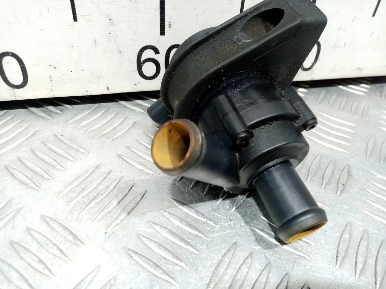 [Б/У] Насос (помпа) электрический [Код: 00684595 ]