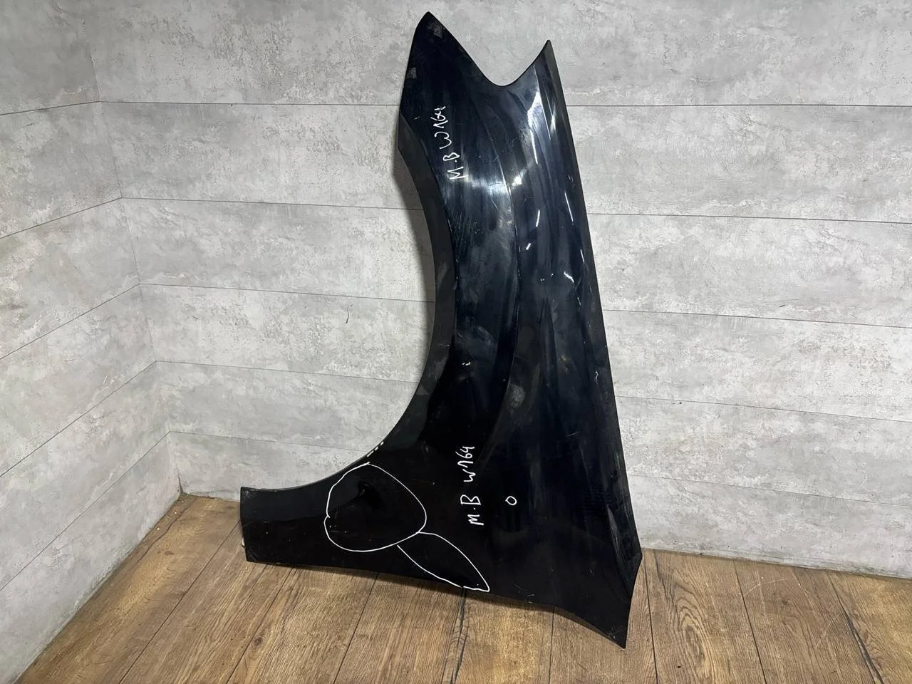 крыло переднее левое Mercedes-Benz M W164