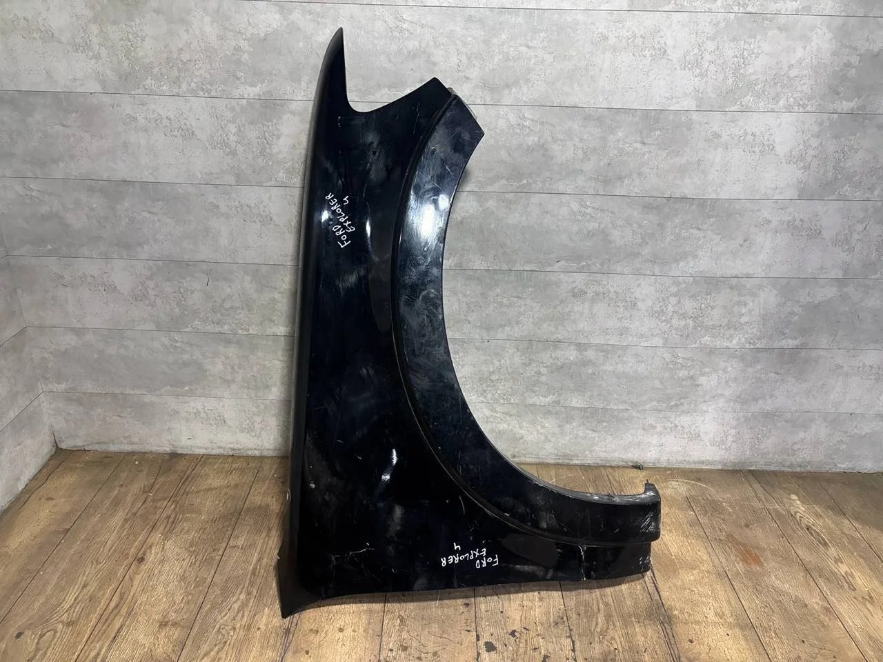 крыло переднее правое Ford Explorer 4  U251 U251