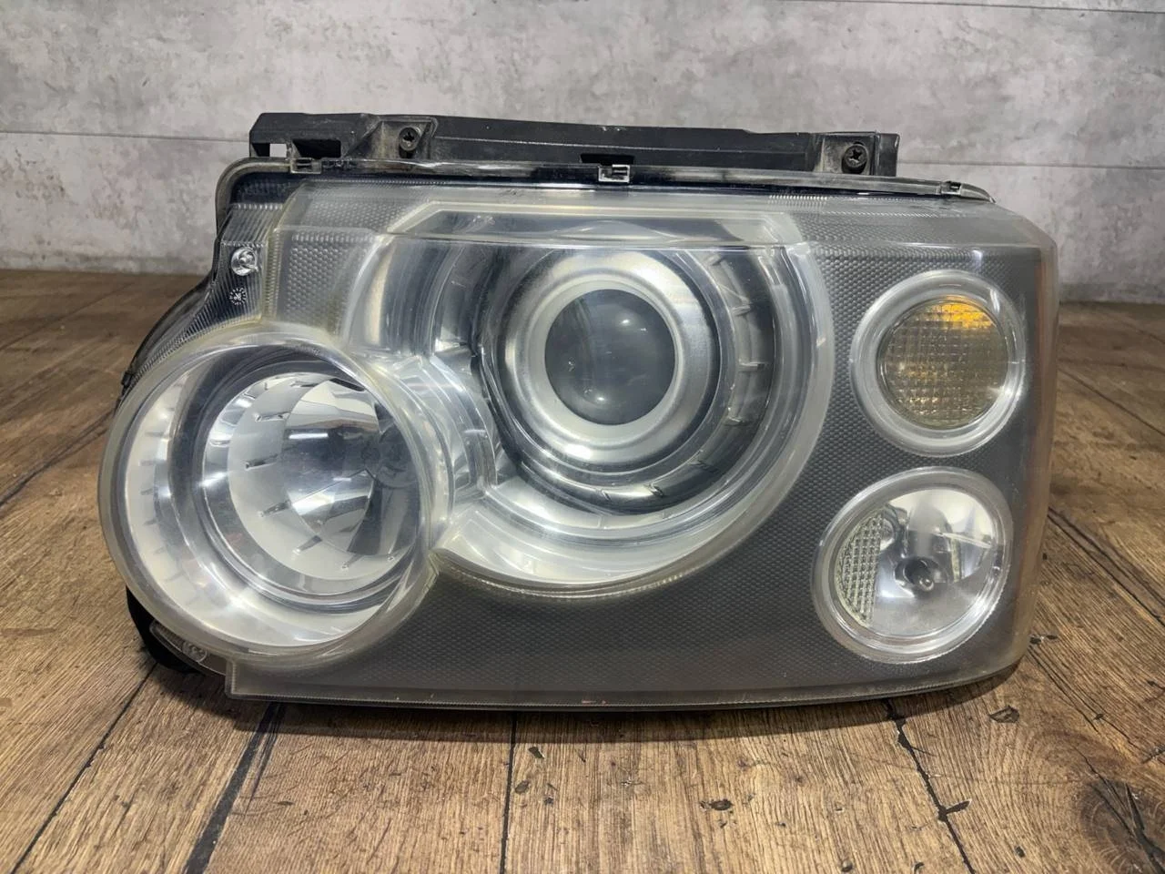 фара левая Land Rover Range Rover 3 L322
