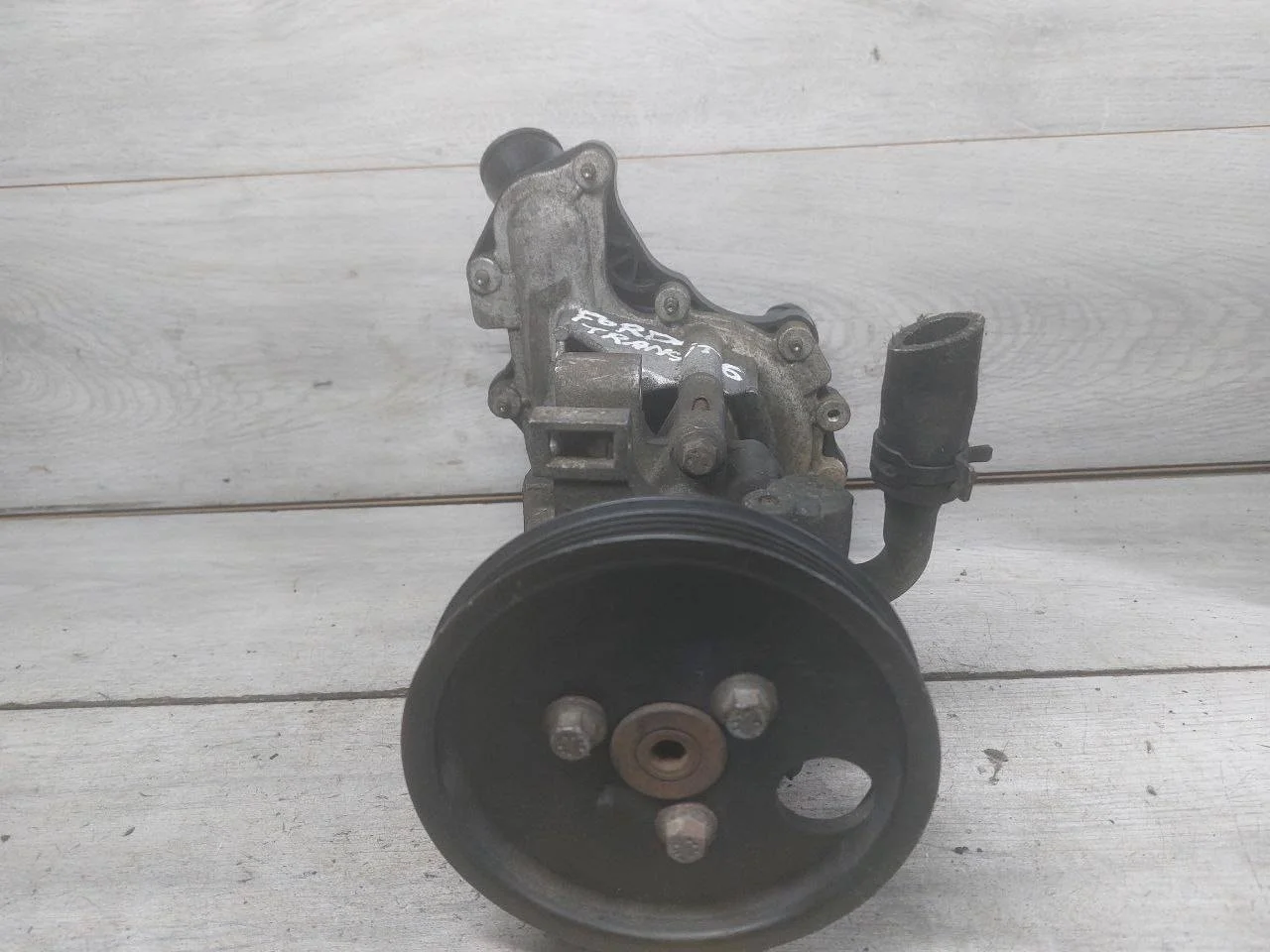 насос гидроусилителя руля Ford Transit 7